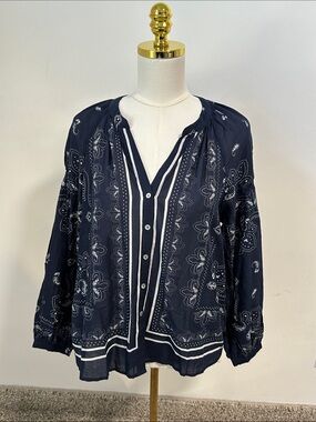 🌴 NWT DR2 Button Up Blouse